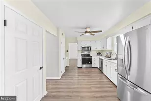 893 Westtown Rd, West Chester, PA 19382 - Photo 12