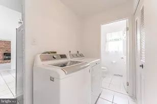 1239 Upton Cir, West Chester, PA 19380 - Photo 28