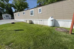 41 Dillan Dr, Malvern, PA 19355 - Photo 2