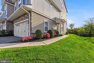 332 Redbud Ln, Kennett Square, PA 19348 - Photo 2