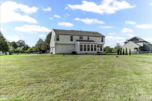 126 Hemlock Dr, Cochranville, PA 19330 - Photo 2