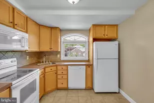 348 Madison St, Coatesville, PA 19320 - Photo 10