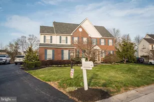 208 Belgian Dr, Spring City, PA 19475 - Photo 2