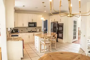 208 Belgian Dr, Spring City, PA 19475 - Photo 14