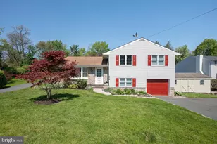 233 Poplar St, Spring City, PA 19475 - Photo 1