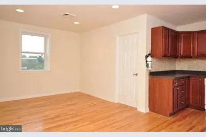 205 Bridge Street, Phoenixville, PA 19460 - Photo 4
