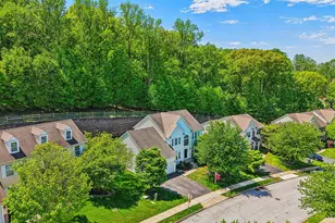 2929 Avebury Stone Cir, Downingtown, PA 19335 - Photo 2