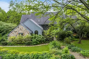132 Beverly Dr, Kennett Square, PA 19348 - Photo 2