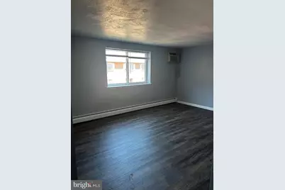 120 N Penn Street #A5, Spring City, PA 19475 - Photo 2