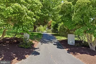 851 Box Hill Ln, Wayne, PA 19087 - Photo 4
