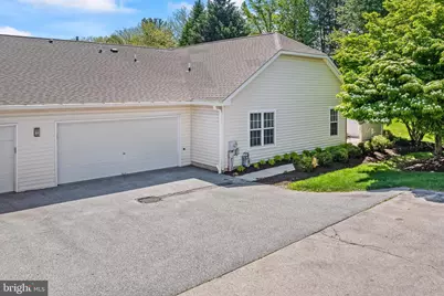 147 Village Way, Phoenixville, PA 19460 - Photo 2
