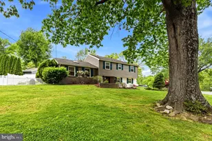 706 Edward Ln, West Chester, PA 19382 - Photo 2