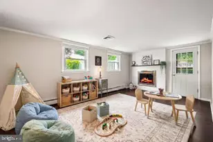 706 Edward Ln, West Chester, PA 19382 - Photo 4