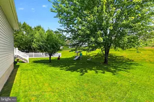 109 Lindley Ln, Pottstown, PA 19465 - Photo 8