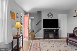 4 Devon Cir, Paoli, PA 19301 - Photo 4