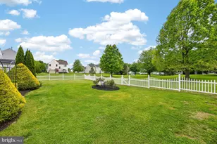 25 N Danbury Cir, Coatesville, PA 19320 - Photo 36