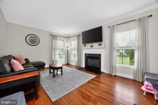 25 N Danbury Cir, Coatesville, PA 19320 - Photo 6