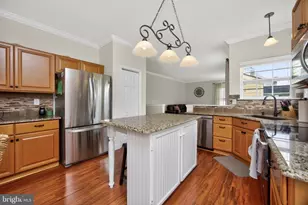 25 N Danbury Cir, Coatesville, PA 19320 - Photo 8