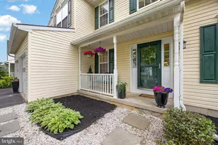 25 N Danbury Cir, Coatesville, PA 19320 - Photo 4