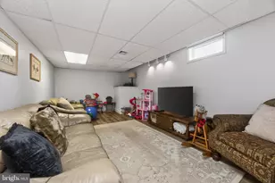 25 N Danbury Cir, Coatesville, PA 19320 - Photo 30