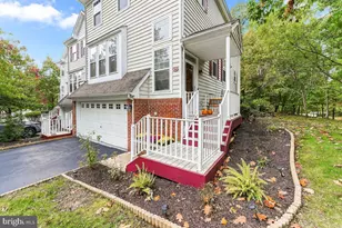 100 Stratford Ct, Malvern, PA 19355 - Photo 2