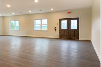 5791 W Lincoln Highway, Parkesburg, PA 19365 - Photo 2