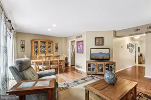 36 Independence Pl, Chesterbrook, PA 19087 - Photo 10
