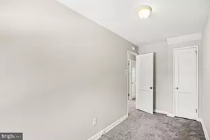 909 Woodlawn Ave, Phoenixville, PA 19460 - Photo 18