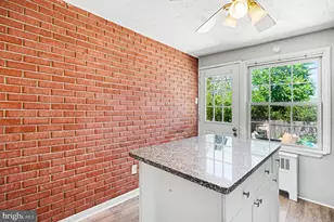 909 Woodlawn Ave, Phoenixville, PA 19460 - Photo 14