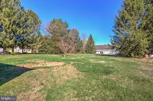 231 Warwick Rd, Elverson, PA 19520 - Photo 8