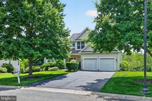 415 Westview Dr, Avondale, PA 19311 - Photo 2