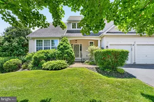 415 Westview Dr, Avondale, PA 19311 - Photo 1