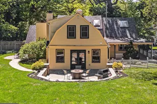 231 W Valley Rd, Wayne, PA 19087 - Photo 1
