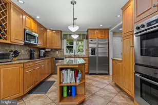 231 W Valley Rd, Wayne, PA 19087 - Photo 30