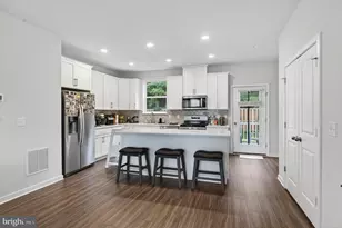 97 Four Leaf Dr, Downingtown, PA 19335 - Photo 10