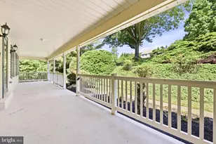 100 Noble Dr, Downingtown, PA 19335 - Photo 2