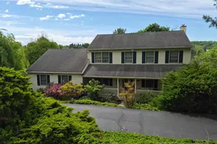 100 Noble Dr, Downingtown, PA 19335 - Photo 2
