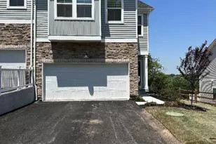 704 Peony Ln, Spring City, PA 19475 - Photo 1