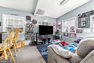 438 W 1st Ave, Parkesburg, PA 19365 - Photo 14