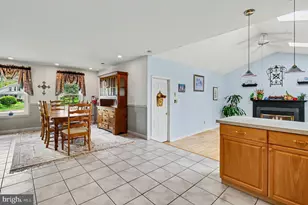 102 Heather Hill Dr, Downingtown, PA 19335 - Photo 8
