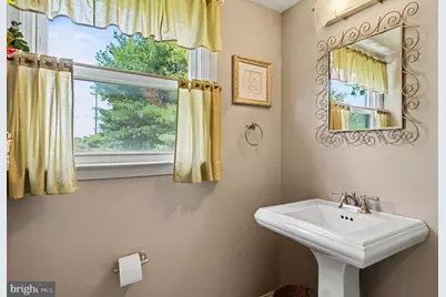 102 Heather Hill Drive, Downingtown, PA 19335 - Photo 18