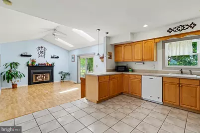 102 Heather Hill Drive, Downingtown, PA 19335 - Photo 6