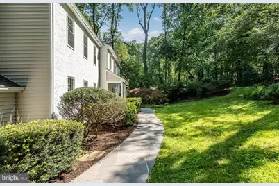 823 Nathan Hale Drive, West Chester, PA 19382 - Photo 2