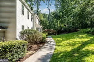 823 Nathan Hale Dr, West Chester, PA 19382 - Photo 2