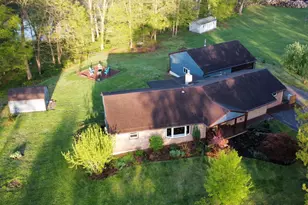 128 Mark Dr, Pottstown, PA 19465 - Photo 2