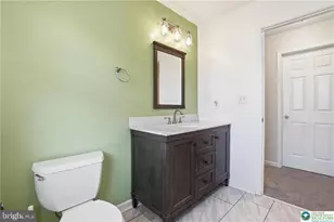 321 E 3rd St, Avondale, PA 19311 - Photo 34