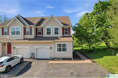321 E 3rd Street, Avondale, PA 19311 - Photo 2
