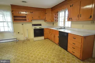 15 E Locust St, Oxford, PA 19363 - Photo 10