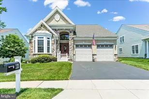 135 Reynolds Ln, West Grove, PA 19390 - Photo 2