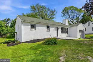 155 Glencrest Rd, Coatesville, PA 19320 - Photo 2